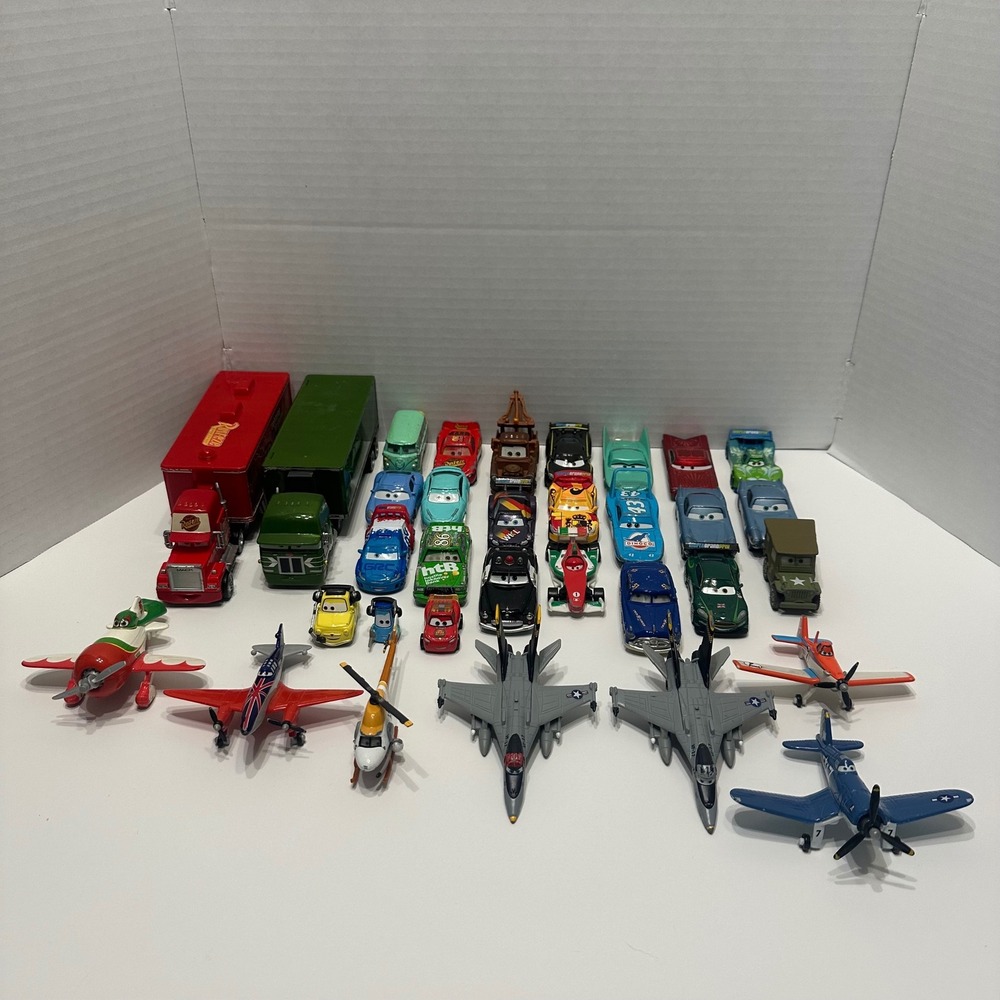 Disney Pixar Cars & Planes Diecast Lot 34 Pieces Mack Mater Dusty Toy Cars